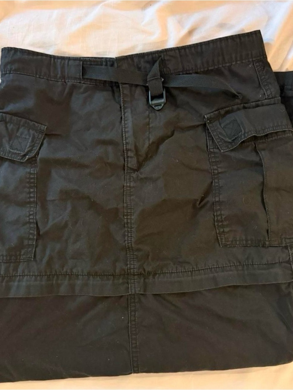 Levis Black Cargo Transform Long to Short Skirt - Picture 3 of 5